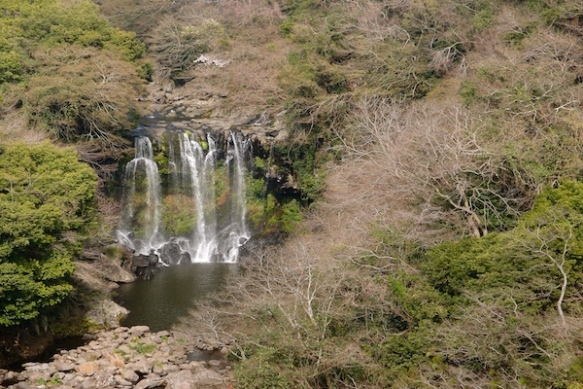 Cheonjiyeon Falls